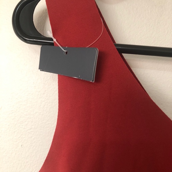 Knix Evolution Tank Built In Bra - Picture 4 of 5